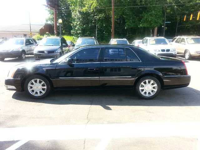 2008 Cadillac DTS 4dr Sdn I4 SE-R