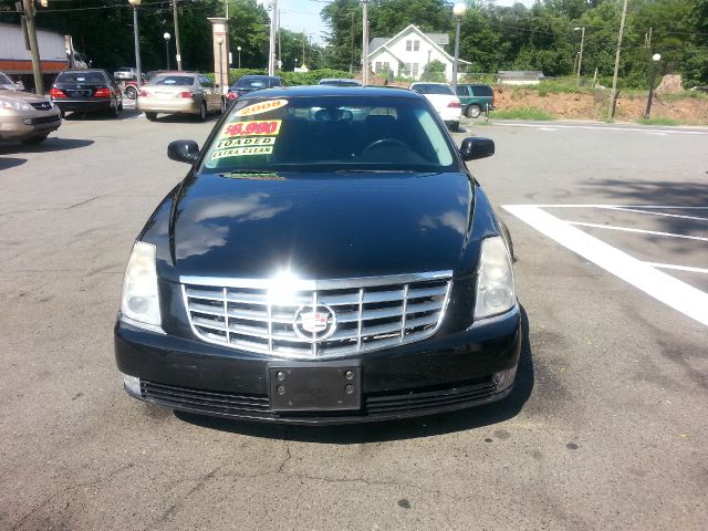2008 Cadillac DTS 4dr Sdn I4 SE-R