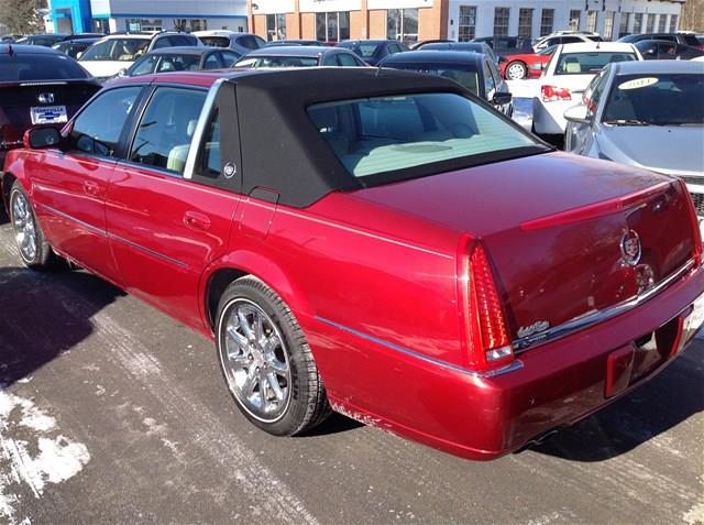 2008 Cadillac DTS 2WD Supercrew Styleside 5-1/2 Ft Box XLT