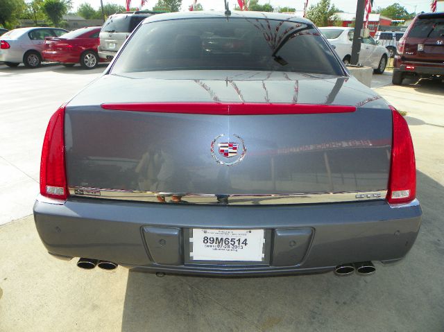 2008 Cadillac DTS 4dr Sdn I4 SE-R