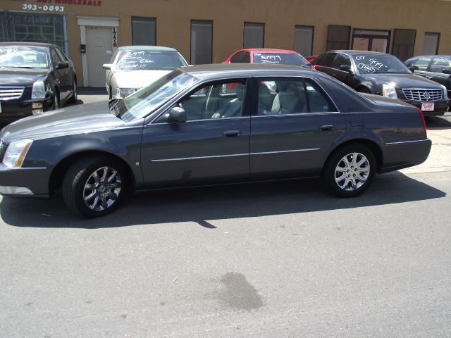 2009 Cadillac DTS SE-R