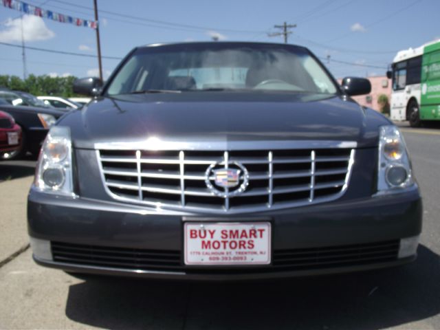 2009 Cadillac DTS SE-R