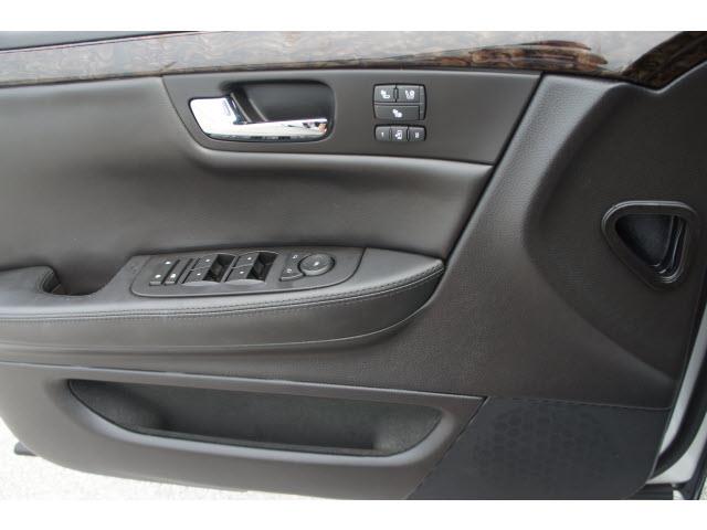 2009 Cadillac DTS Cross Tour EX-L SUV