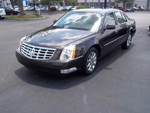 2009 Cadillac DTS Unknown