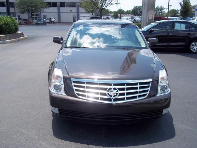 2009 Cadillac DTS Unknown