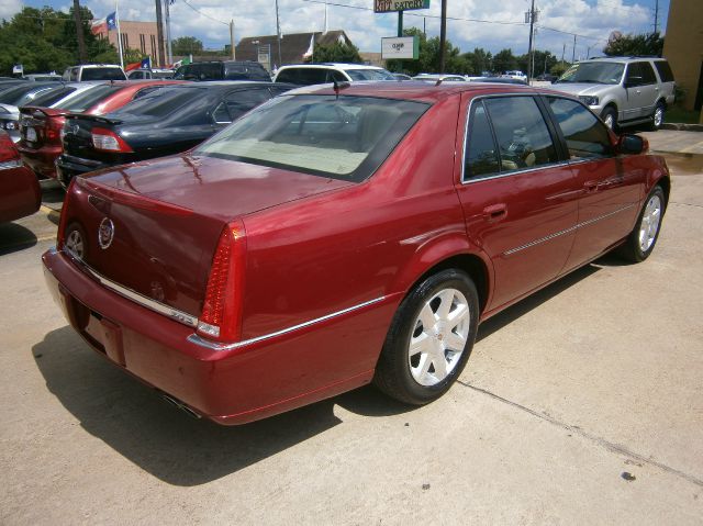 2010 Cadillac DTS Coupe