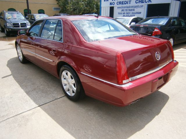 2010 Cadillac DTS Coupe