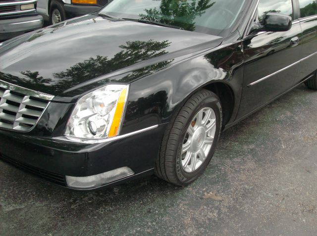 2010 Cadillac DTS Pickup