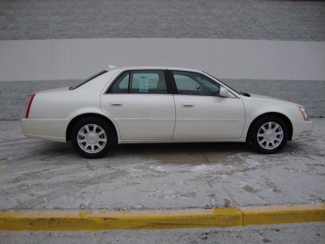 2010 Cadillac DTS Adventurer Model 4WD