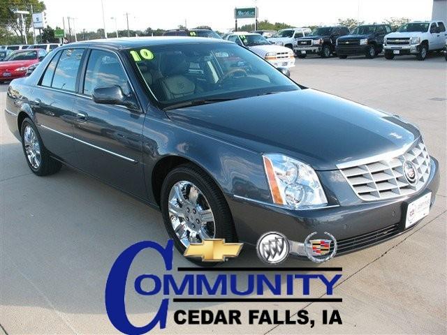 2010 Cadillac DTS XLT Pickup 4D 5 1/2 Ft