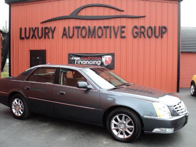 2010 Cadillac DTS 5DR 4WD CREW CA