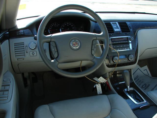 2010 Cadillac DTS Unknown