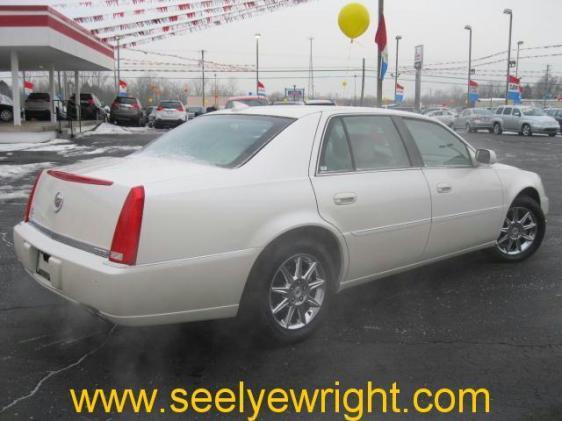 2010 Cadillac DTS Unknown