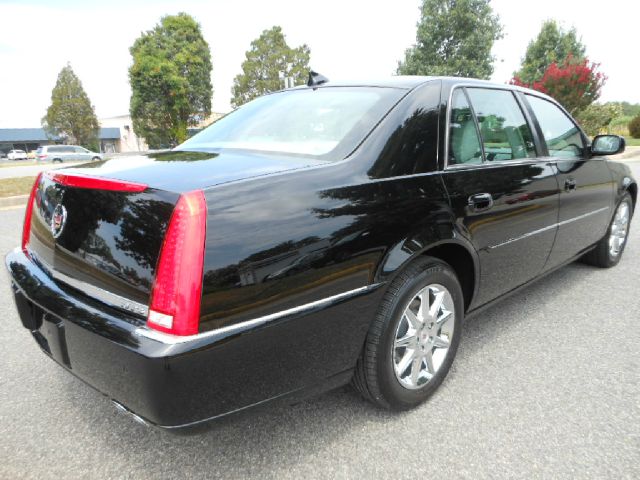 2011 Cadillac DTS Coupe