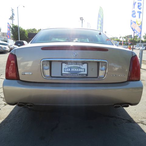 2004 Cadillac Deville Base