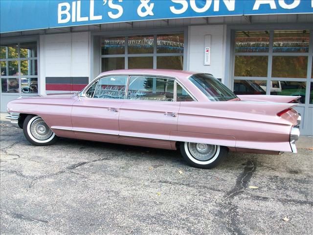 1961 Cadillac Deville CE FWD 7-passen