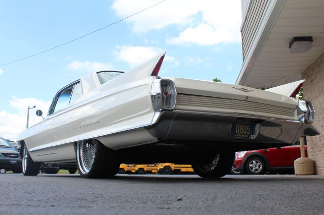 1962 Cadillac Deville 2WD Premium Special Edition