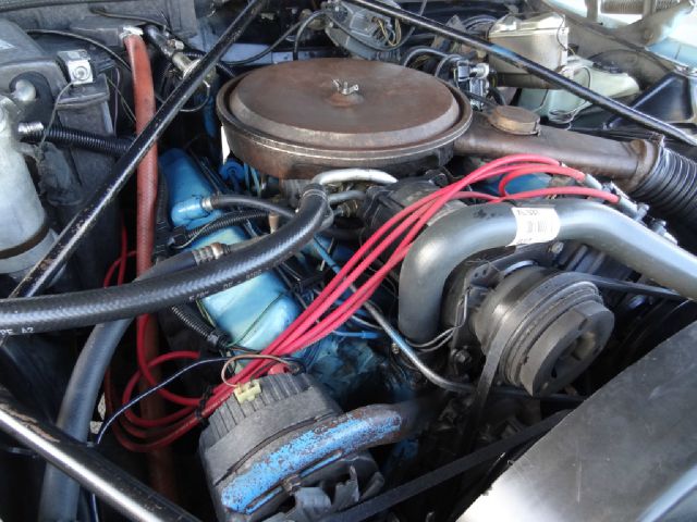 1977 Cadillac Deville 4WD W/sunroof