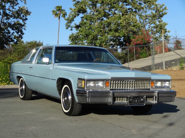 1977 Cadillac Deville 4WD W/sunroof
