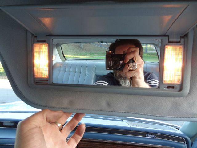 1977 Cadillac Deville 4WD W/sunroof