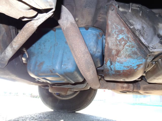 1977 Cadillac Deville 4WD W/sunroof