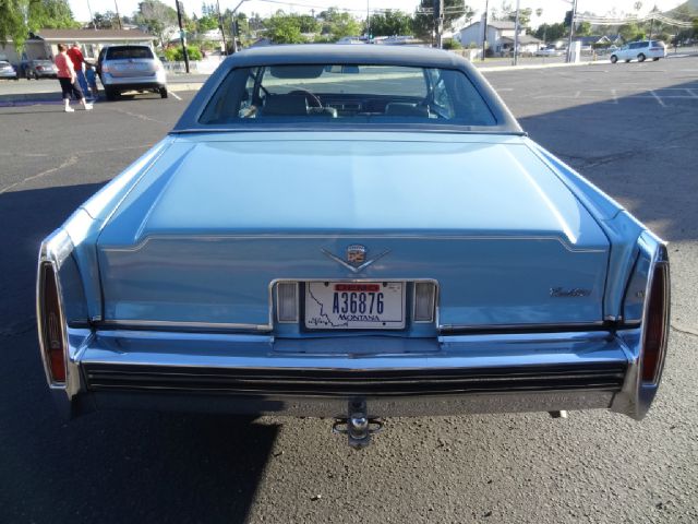 1977 Cadillac Deville 4WD W/sunroof