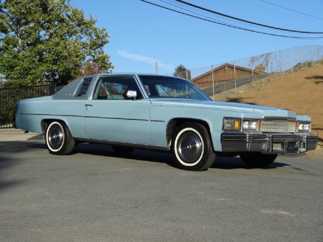 1977 Cadillac Deville 4WD W/sunroof