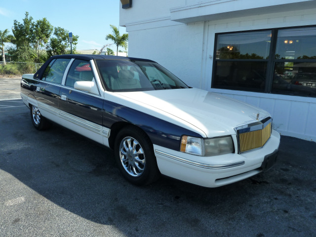 1998 Cadillac Deville Base
