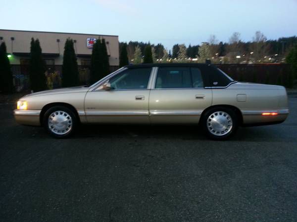 1998 Cadillac Deville Base