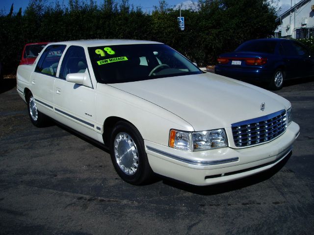 1998 Cadillac Deville Base