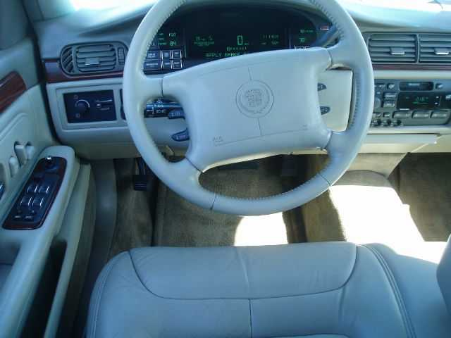 1998 Cadillac Deville Base