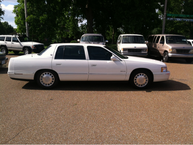 1999 Cadillac Deville Base