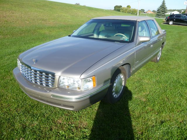 1999 Cadillac Deville Base