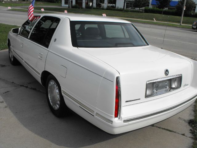 1999 Cadillac Deville Base