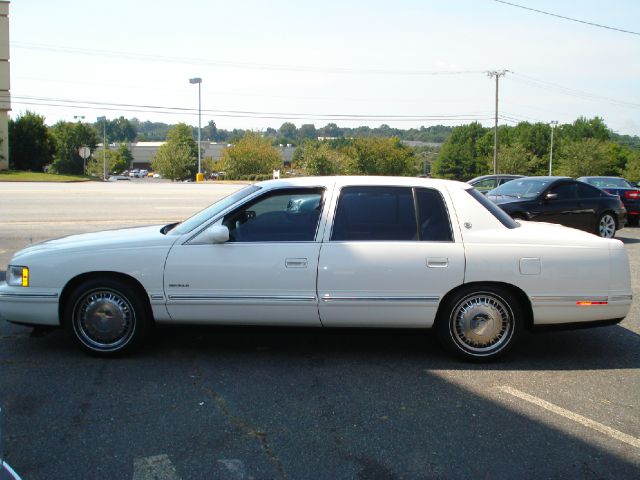 1999 Cadillac Deville Base