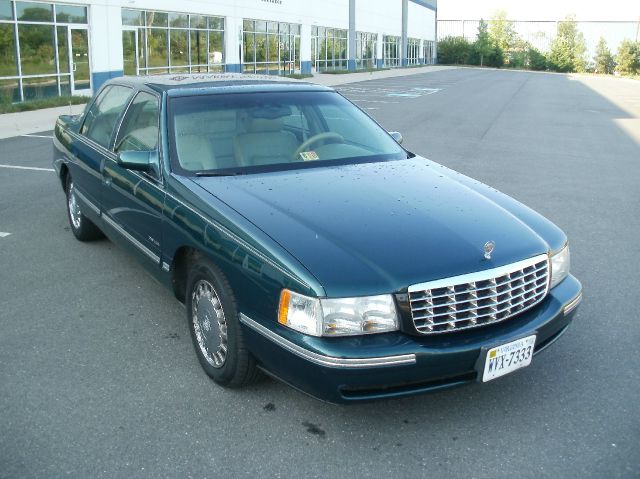 1999 Cadillac Deville Base