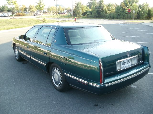 1999 Cadillac Deville Base