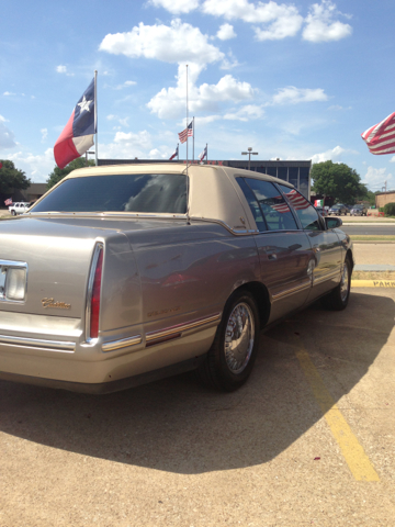 1999 Cadillac Deville 3LT Truck