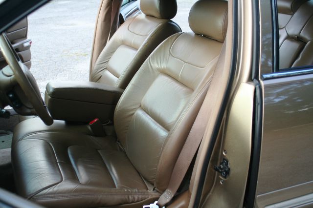 1999 Cadillac Deville Base