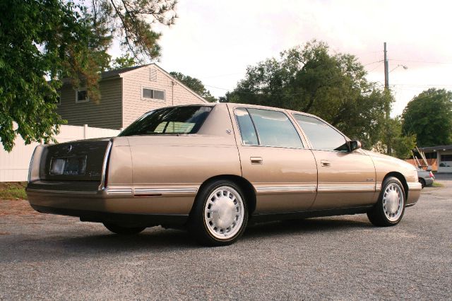 1999 Cadillac Deville Base