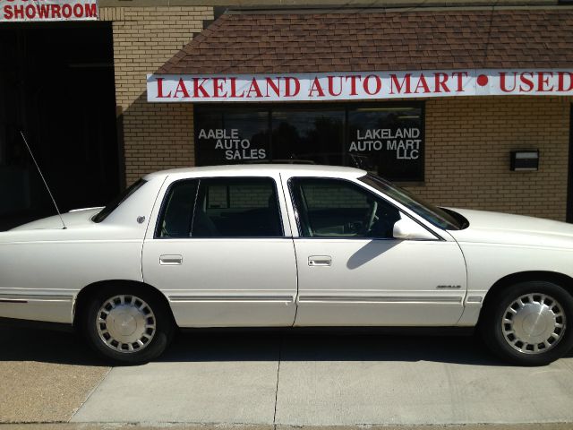 1999 Cadillac Deville Base
