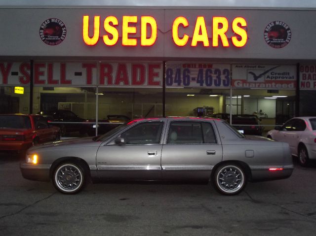 1999 Cadillac Deville Base