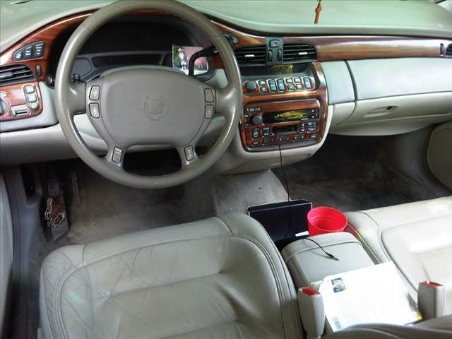 2000 Cadillac Deville Touring 4WD