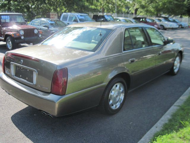 2000 Cadillac Deville Base