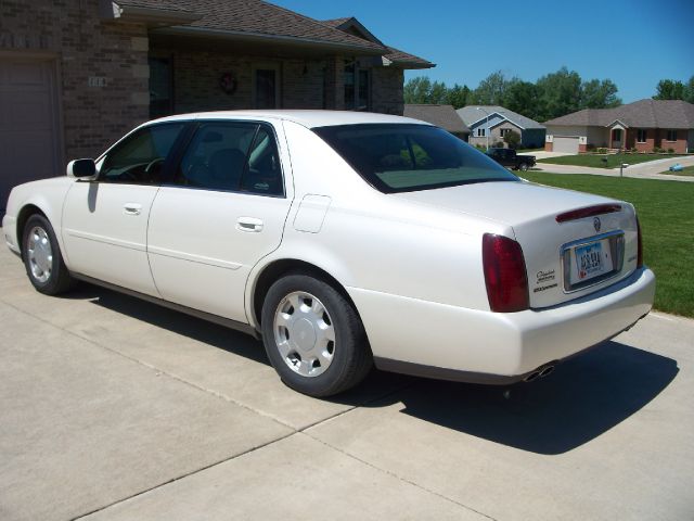 2000 Cadillac Deville Base