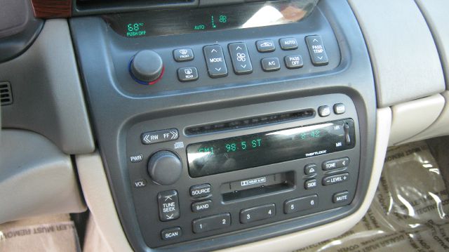 2000 Cadillac Deville Base