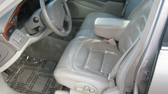 2000 Cadillac Deville Base