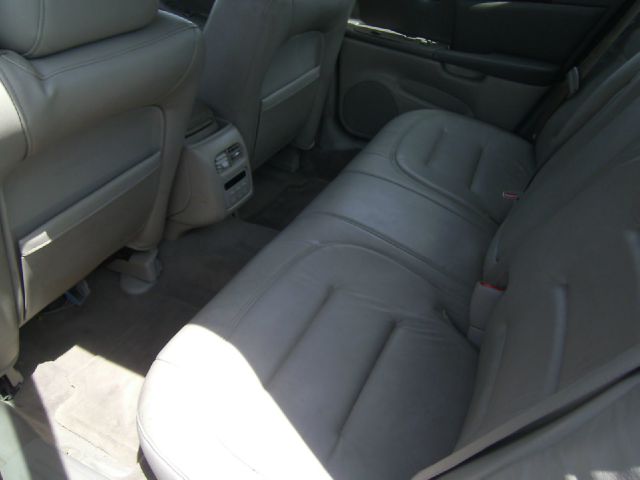 2000 Cadillac Deville Unknown