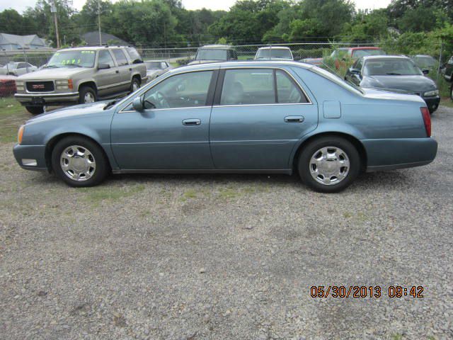 2000 Cadillac Deville Base