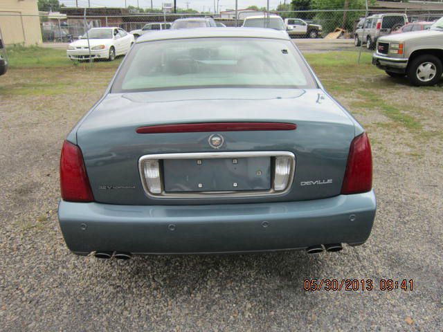 2000 Cadillac Deville Base
